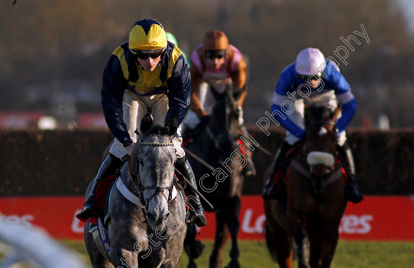 Keep-Running-0002 
 KEEP RUNNING (James Bowen)
Kempton 22 Feb 2025 - Pic Steven Cargill / Racingfotos.com