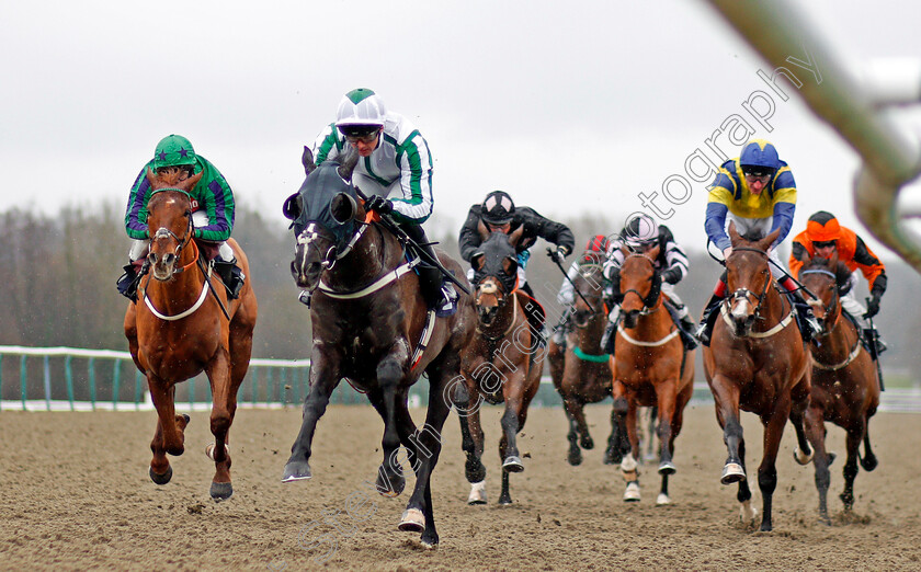 Author s-Dream-0002 
 AUTHOR'S DREAM (Martin Harley) beats CITY DREAMER (left) in The Betway Casino Handicap Lingfield 3 Feb 2018 - Pic Steven Cargill / Racingfotos.com