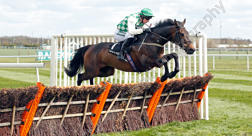 Salamanca-Bay-0002 
 SALAMANCA BAY (M P Fogarty)
Aintree 8 Apr 2022 - Pic Steven Cargill / Racingfotos.com