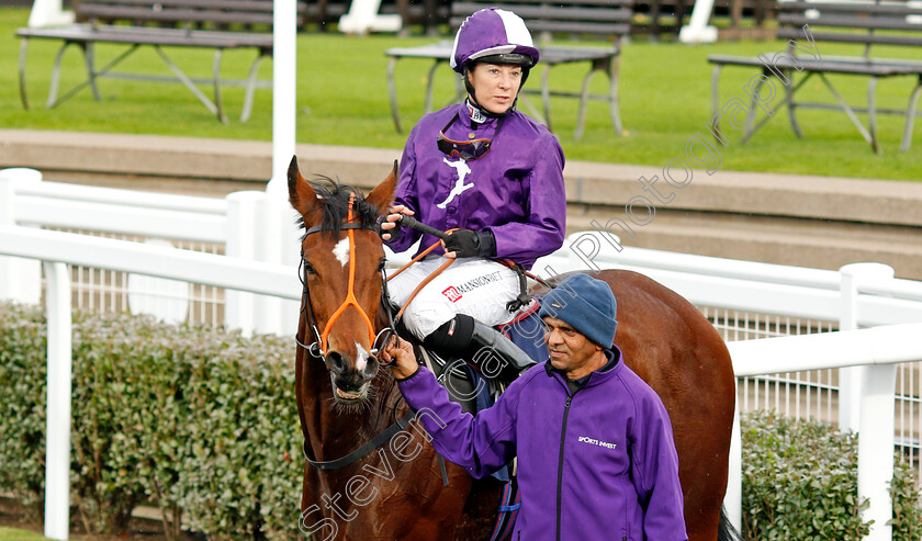 Symphony-Perfect-0008 
 SYMPHONY PERFECT (Hayley Turner) after The Irish Stallion Farms EBF Bosra Sham Fillies Stakes
Newmarket 29 Oct 2021 - Pic Steven Cargill / Racingfotos.com