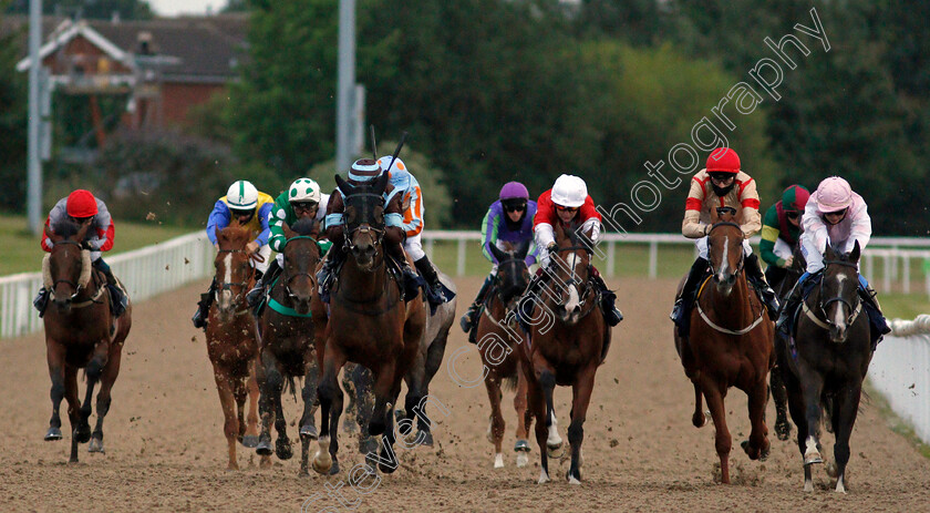 Recuerdame-0001 
 RECUERDAME (left, Hollie Doyle) beats FREEDOM AND WHEAT (right) in The Sky Sports Racing HD Virgin 535 Handicap
Wolverhampton 31 Jul 2020 - Pic Steven Cargill / Racingfotos.com