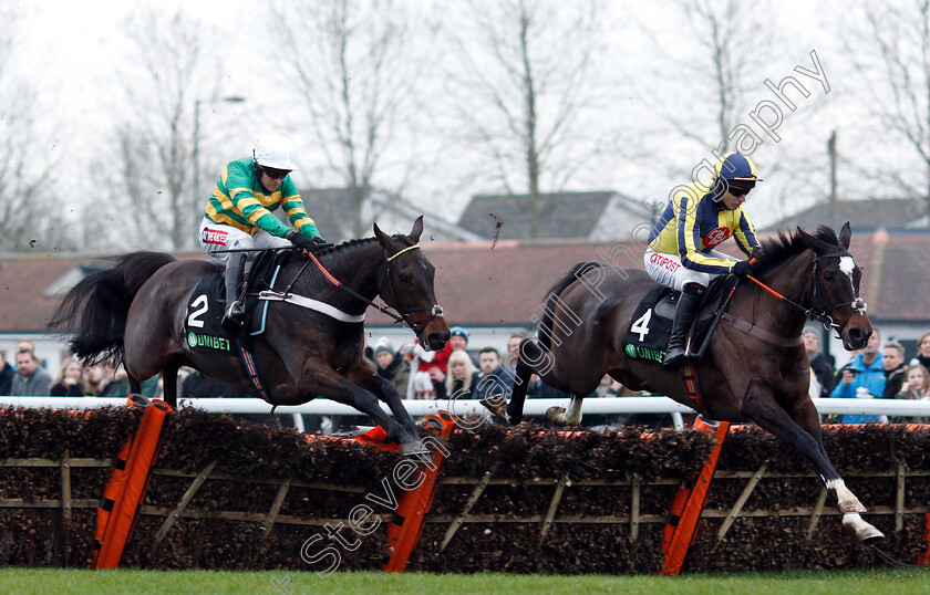 Buveur-D Air-and-If-The-Cap-Fits-0002 
 BUVEUR D'AIR (left, Barry Geraghty) with IF THE CAP FITS (right, Noel Fehily)
Kempton 26 Dec 2018 - Pic Steven Cargill / Racingfotos.com