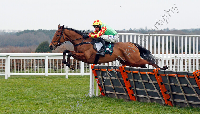 Doctor-Parnassus-0004 
 DOCTOR PARNASSUS (Harry Skelton) wins The SBK Betting Podcast Juvenile Hurdle
Ascot 22 Jan 2022 - Pic Steven Cargill / Racingfotos.com