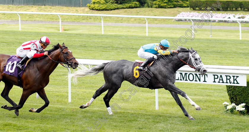 Gidu-0003 
 GIDU (Manuel Franco) beats ANNALS OF TIME (left) in Allowance
Belmont Park USA 7 Jun 2019 - Pic Steven Cargill / Racingfotos.com