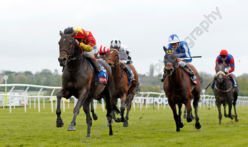 Emmaus-0003 
 EMMAUS (Andrea Atzeni) wins The Totepool EBF Stallions King Richard III Stakes Leicester 28 Apr 2018 - Pic Steven Cargill / Racingfotos.com