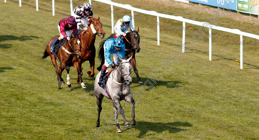 Noble-Queen-0005 
 NOBLE QUEEN (Oisin Murphy) wins The Download The Quinnbet App Classified Stakes Div1
Yarmouth 20 Apr 2021 - Pic Steven Cargill / Racingfotos.com