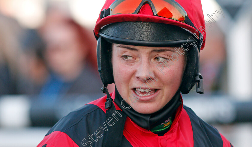 Bryony-Frost-0003 
 BRYONY FROST after winning The Agetur UK Ltd Juvenile Maiden Hurdle on GRAYSTONE
Warwick 9 Dec 2021 - Pic Steven Cargill / Racingfotos.com