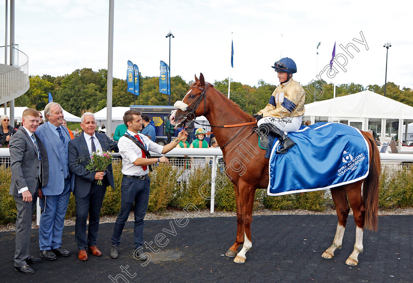 Manitou-0016 
 MANITOU (Hollie Doyle) winner of The Appel Au Maitre Svealandlopning
Bro Park, Sweden 18 Sep 2022 - Pic Steven Cargill / Racingfotos.com