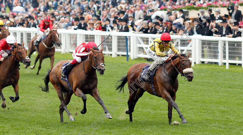 Move-Swiftly-0002 
 MOVE SWIFTLY (Daniel Tudhope) beats RAWDAA (left) in The Duke Of Cambridge Stakes
Royal Ascot 19 Jun 2019 - Pic Steven Cargill / Racingfotos.com