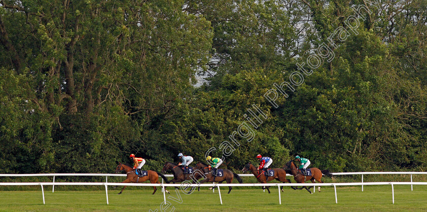 Singing-The-Blues-0005 
 SINGING THE BLUES (Daniel Muscutt) leads down the back straight on his way to winning The valuerater.co.uk Handicap 
Bath 18 Jul 2020 - Pic Steven Cargill / Racingfotos.com