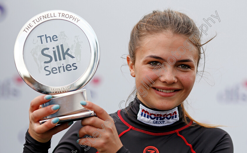 Megan-Nicholls-0007 
 MEGAN NICHOLLS wiiner of The Silk Series, Doncaster 14 Sep 2017 - Pic Steven Cargill / Racingfotos.com