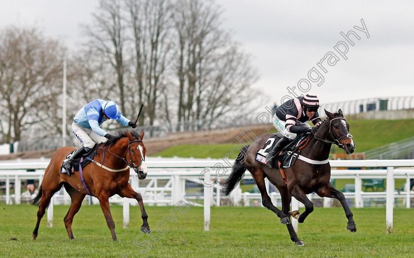 Claimantakinforgan-0002 
 CLAIMANTAKINFORGAN (Nico de Boinville) beats DR DES (left) in The Sky Bet Supreme Trial Novices Hurdle Ascot 22 Dec 2017 - Pic Steven Cargill / Racingfotos.com