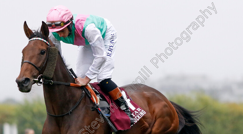 Bluestocking-0017 
 BLUESTOCKING (Rossa Ryan) winner of The Qatar Prix de l'Arc de Triomphe
Longchamp 6 Oct 2024 - Pic Steven Cargill / Racingfotos.com