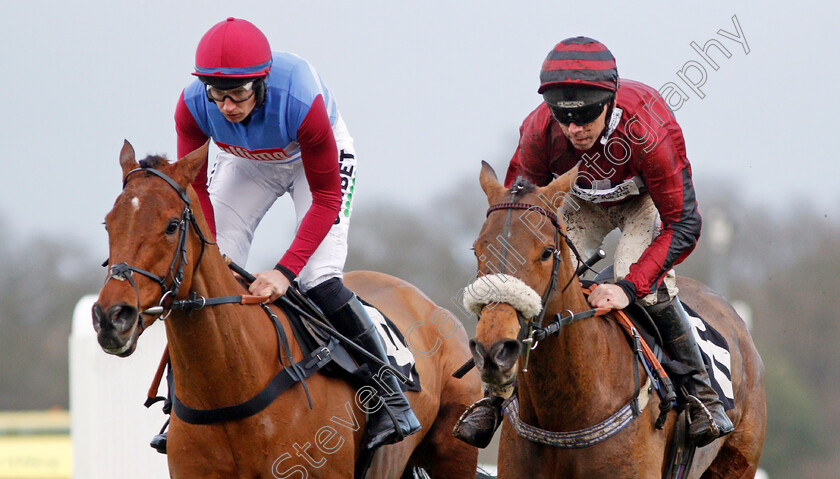 The-Worlds-End-0004 
 THE WORLDS END (left, Adrian Heskin) beats PAPAGANA (right) in The Marsh Long Walk Hurdle
Ascot 21 Dec 2019 - Pic Steven Cargill / Racingfotos.com