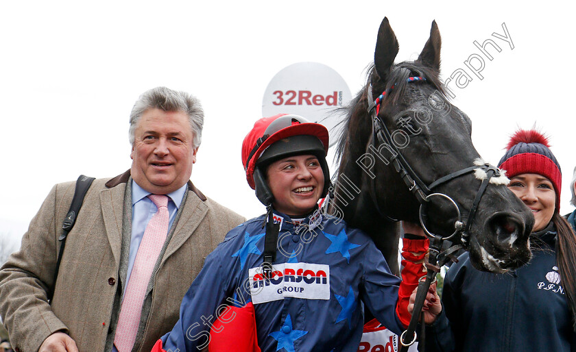 Black-Corton-0011 
 BLACK CORTON (Bryony Frost) with trainer Paul Nicholls after The 32Red Kauto Star Novices Chase Kempto 26 Dec 2017 - Pic Steven Cargill / Racingfotos.com