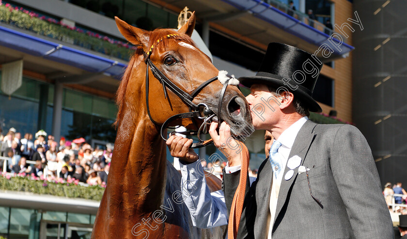 Ostilio-0009 
 OSTILIO with Simon Crisford after The Britannia Stakes
Royal Ascot 21 Jun 2018 - Pic Steven Cargill / Racingfotos.com