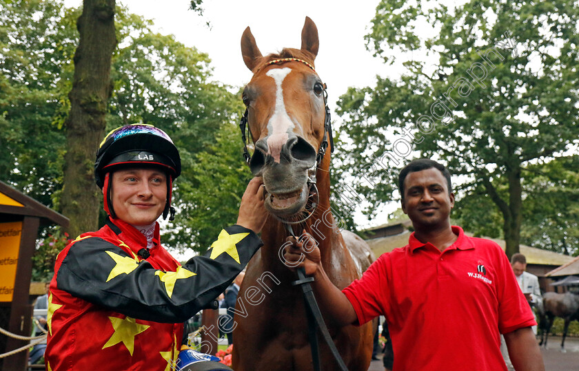 Montassib-0011 
 MONTASSIB (Cieren Fallon) winner of The Betfair Sprint Cup
Haydock 7 Sep 2024 - Pic Steven Cargill / Racingfotos.com