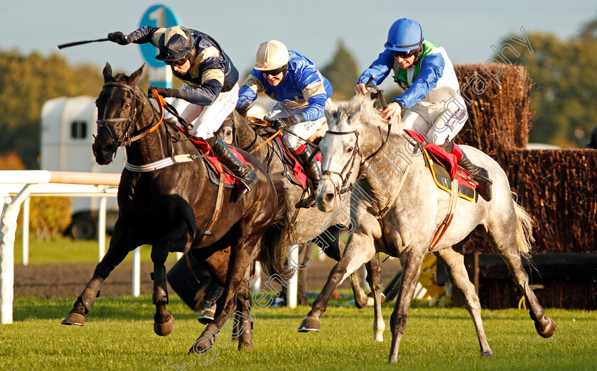 Better-Days-0004 
 BETTER DAYS (right, Sam Twiston-Davies) beats HEROES OR GHOSTS (left) in The Matchbook Casino Handicap Chase Kempton 22 Oct 2017 - Pic Steven Cargill / Racingfotos.com