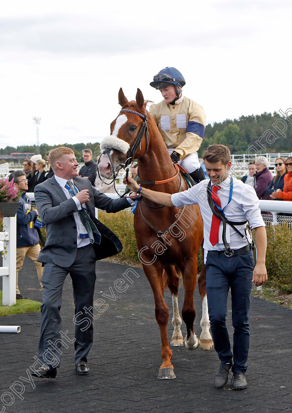 Manitou-0014 
 MANITOU (Hollie Doyle) winner of The Appel Au Maitre Svealandlopning
Bro Park, Sweden 18 Sep 2022 - Pic Steven Cargill / Racingfotos.com