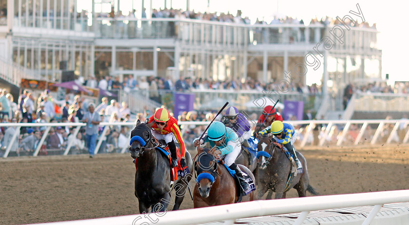 Citizen-Bull-0008 
 CITIZEN BULL (Martin Garcia) wins the Breeders' Cup Juvenile
Del Mar USA 1 Nov 2024 - Pic Steven Cargill / Racingfotos.com