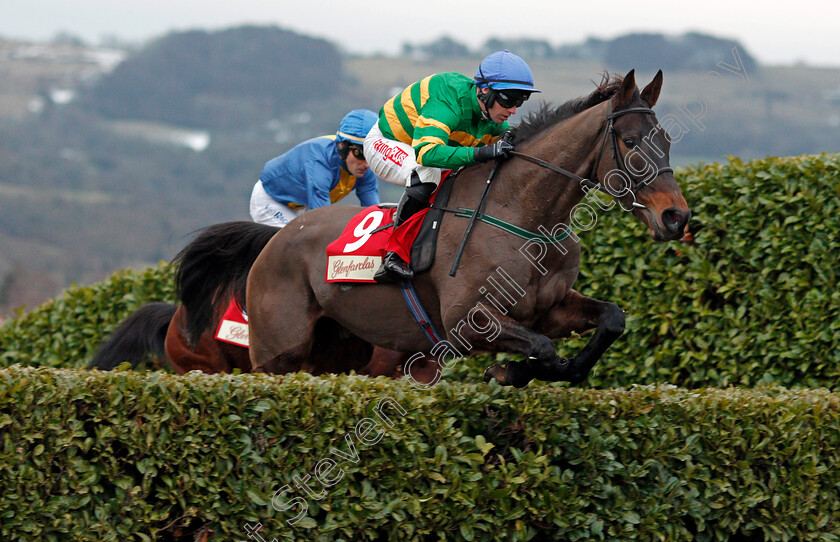 My-Hometown-0001 
 MY HOMETOWN (Niall Madden) Cheltenham 15 Dec 2017 - Pic Steven Cargill / Racingfotos.com