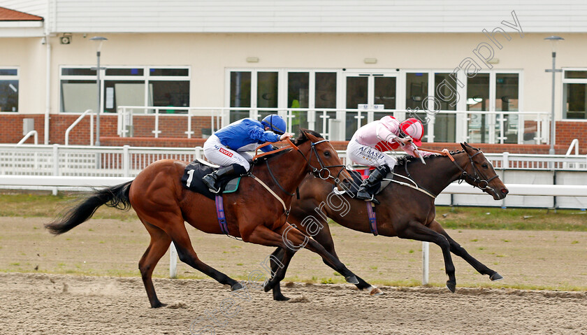 Barging-Thru-0005 
 BARGING THRU (nearside, Hollie Doyle) beats TIPPY TOES (farside) in The tote Placepot First Bet Of The Day EBF Restricted Novice Stakes
Chelmsford 29 Apr 2021 - Pic Steven Cargill / Racingfotos.com