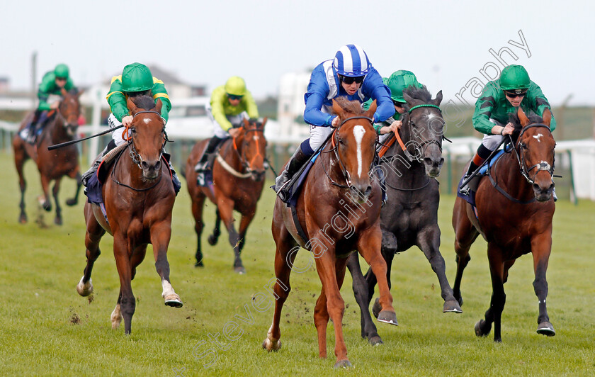 Gabr-0005 
 GABR (centre, Jim Crowley) beats BOWDITCH (right) and BLOORIEDOTCOM (left) in The British Stallion Studs EBF Novice Stakes Yarmouth 21 Sep 2017 - Pic Steven Cargill / Racingfotos.com