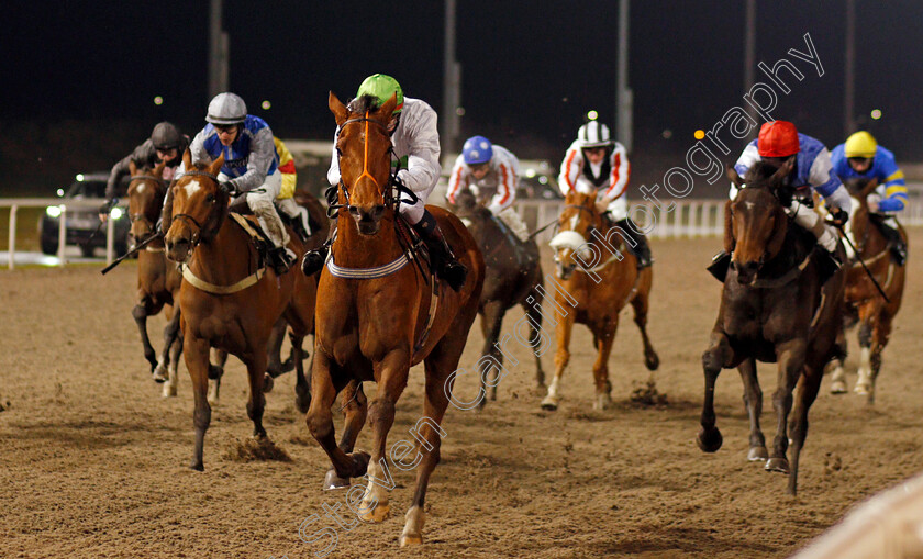 Pilot-Wings-0003 
 PILOT WINGS (centre, Elisha Whittington) wins The tote.co.uk Free Streaming Every UK Race Handicap
Chelmsford 14 Jan 2021 - Pic Steven Cargill / Racingfotos.com