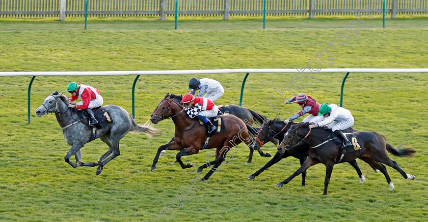 Speriamo-0002 
 SPERIAMO (Adam Farragher) beats MIYAGI (centre) in The Racing Welfare Nursery
Newmarket 19 Oct 2022 - Pic Steven Cargill / Racingfotos.com