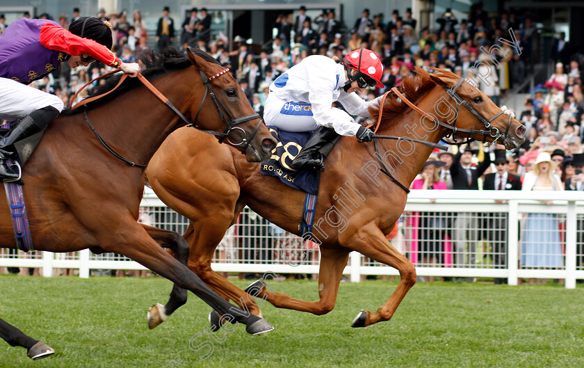 Thanks-Be-0006 
 THANKS BE (Hayley Turner) beats MAGNETIC CHARM (left) in The Sandringham Stakes
Royal Ascot 21 Jun 2019 - Pic Steven Cargill / Racingfotos.com