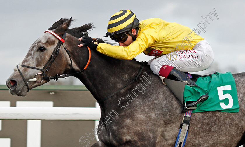 Perfect-Inch-0006 
 PERFECT INCH (Oisin Murphy) wins The Unibet Breeders Backing Racing EBF Fillies Novice Stakes
Kempton 2 Nov 2020 - Pic Steven Cargill / Racingfotos.com