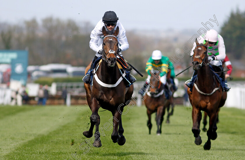 Constitution-Hill-0004 
 CONSTITUTION HILL (Nico de Boinville) wins The William Hill Aintree Hurdle
Aintree 13 Apr 2023 - Pic Steven Cargill / Racingfotos.com