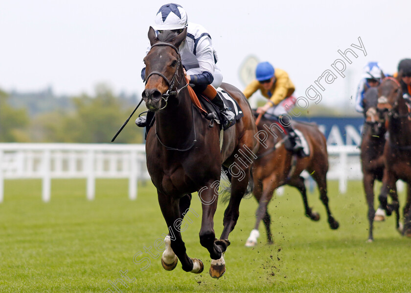 Repertoire-0005 
 REPERTOIRE (Saffie Osborne) wins The Manny Mercer Apprentice Handicap
Ascot 27 Apr 2022 - Pic Steven Cargill / Racingfotos.com