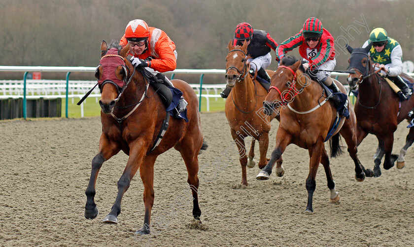 Goring-0004 
 GORING (Charles Bishop) wins The Play For Free At sunbets.co.uk/vegas Handicap Lingfield 13 Dec 2017 - Pic Steven Cargill / Racingfotos.com