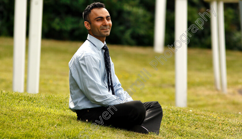 Imran-Shahwani-0001 
 IMRAN SHAHWANI, the groom of ENABLE watches the early stages of the Coral Eclipse Stakes
Sandown 6 Jul 2019 - Pic Steven Cargill / Racingfotos.com