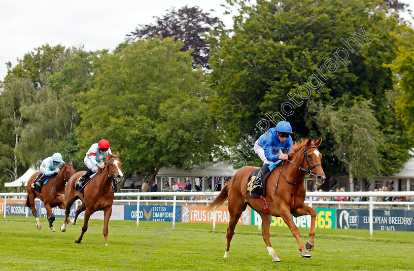 Desert-Flower-0002 
 DESERT FLOWER (William Buick) wins The Rossdales British EBF Maiden Fillies Stakes
Newmarket 13 Jul 2024 - Pic Steven Cargill / Racingfotos.com