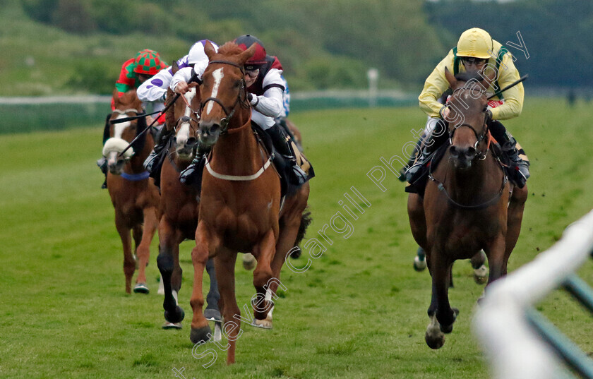 Pound-Off-You-0002 
 POUND OFF YOU (left, Joanna Mason) beats MANYANA (right) in The Visit racingtv.com Handicap
Nottingham 30 May 2023 - Pic Steven Cargill / Racingfotos.com