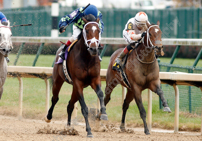 Jack-Van-Berg-0005 
 JACK VAN BERG (left, Jon Court) beats CAPTAIN VON TRAPP (right) in Maiden
Churchill Downs USA 2 Nov 2018 - Pic Steven Cargill / Racingfotos.com