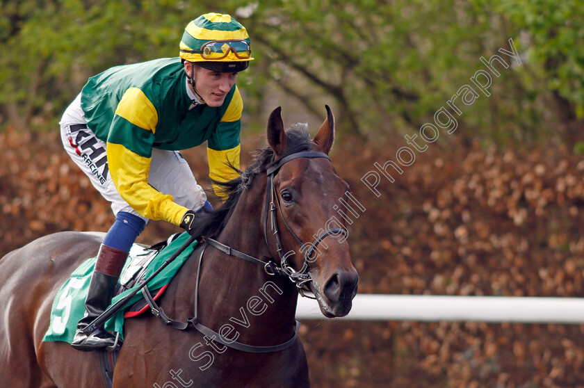 Azeezan-0001 
 AZEEZAN (David Egan)
Kempton 10 Apr 2023 - Pic Steven Cargill / Racingfotos.com