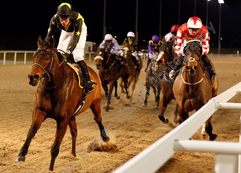 Bahamian-Heights-0003 
 BAHAMIAN HEIGHTS (Jonathan Fisher) wins The Bet toteplacepot At betfred.com Apprentice Handicap Chelmsford 8 Dec 2017 - Pic Steven Cargill / Racingfotos.com