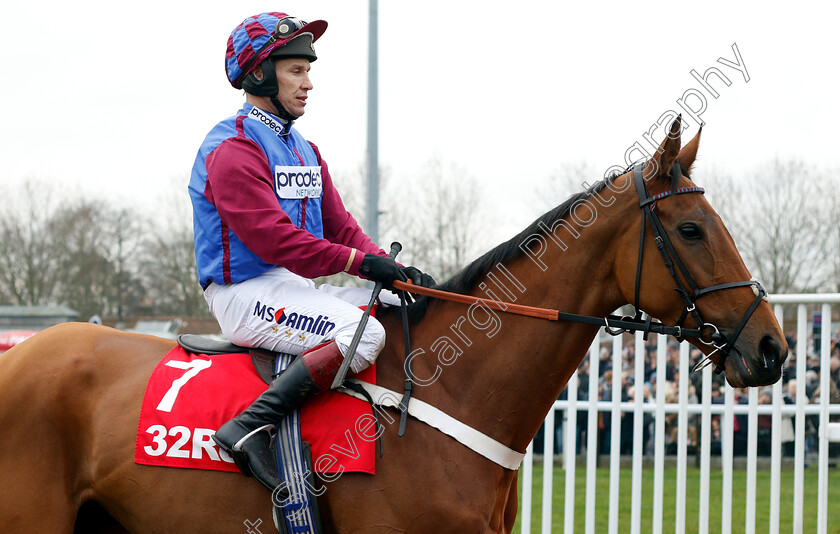 La-Bague-Au-Roi-0001 
 LA BAGUE AU ROI (Richard Johnson) winner of The 32Red Kauto Star Novices Chase
Kempton 26 Dec 2018 - Pic Steven Cargill / Racingfotos.com