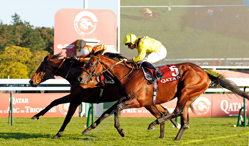 Jayarebe-0002 
 JAYAREBE (left, Sean Levey) beats MY PROSPERO (right) in The Qatar Prix Dollar
Longchamp 5 Oct 2024 - Pic Steven Cargill / Racingfotos.com