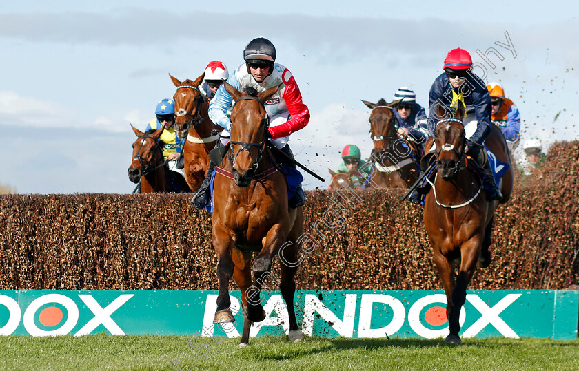 Douglas-Talking-0001 
 DOUGLAS TALKING (Stephen Mulqueen)
Aintree 13 Apr 2023 - Pic Steven Cargill / Racingfotos.com