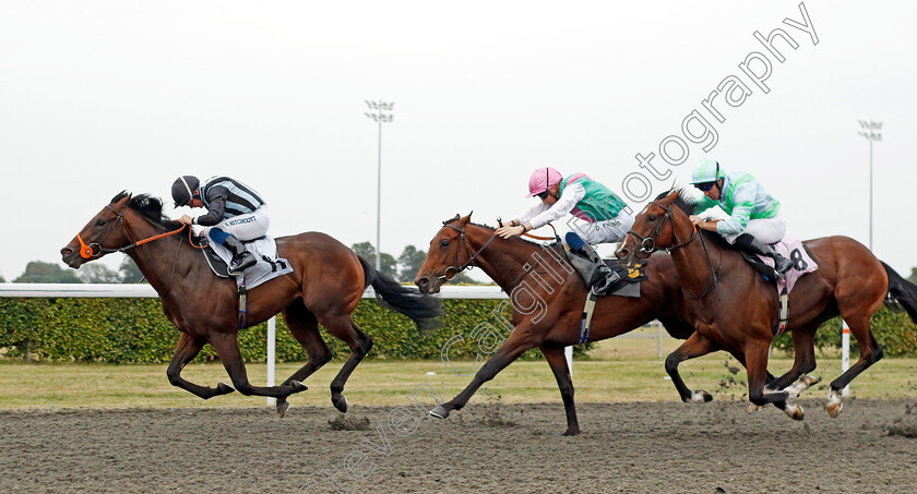 Piloto-Pardo-0003 
 PILOTO PARDO (Sam Hitchcott) beats KHISAH BU THAILA (right) and FIRE DEMON (centre) in The Recticel Insulation / British Stallion Studs EBF Novice Stakes
Kempton 8 Sep 2023 - Pic Steven Cargill / Racingfotos.com