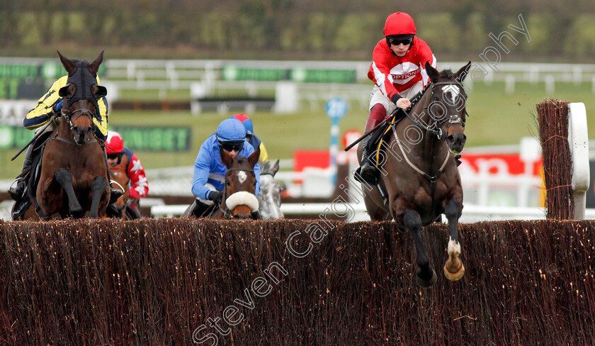 Foxtail-Hill-0001 
 FOXTAIL HILL (right, Jamie Bargary) leads STARCHITECT (left) Cheltenham 16 Dec 2017 - Pic Steven Cargill / Racingfotos.com