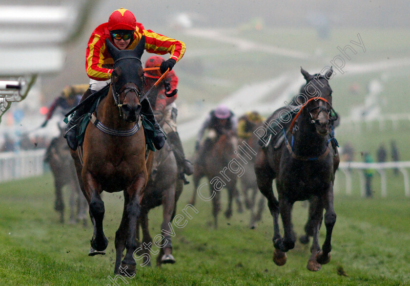 Coole-Cody-0006 
 COOLE CODY (Brendan Powell) wins The Martin & Co Jewellers Intermediate Handicap Hurdle Cheltenham 18 Nov 2017 - Pic Steven Cargill / Racingfotos.com