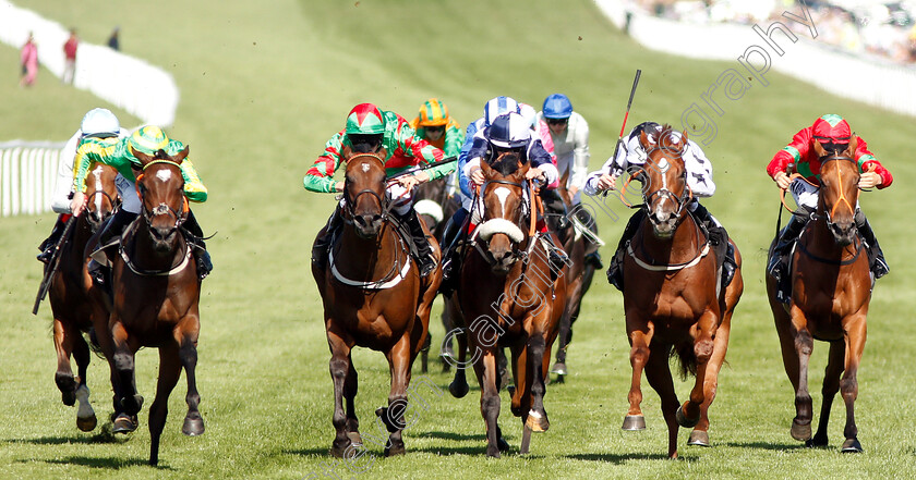 Feel-Glorious-0002 
 FEEL GLORIOUS (left, Pat Cosgrave) beats DANCING WARRIOR (2nd left) GLASS SLIPPERS (centre) LOVIN (2nd right) and TIME FOR BED (rught) in The Victoria Racing Club Maiden Fillies Stakes
Goodwood 1 Aug 2018 - Pic Steven Cargill / Racingfotos.com