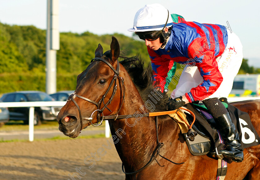 Be-Lucky-My-Son-0002 
 BE LUCKY MY SON (Rossa Ryan) wins The CCR Supports Local Unpaid Carers Handicap
Chelmsford 7 Jun 2022 - Pic Steven Cargill / Racingfotos.com