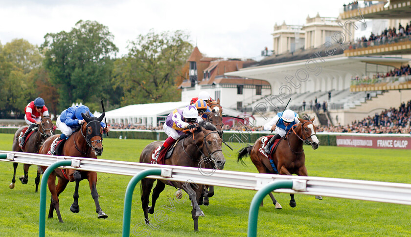 Angel-Bleu-0002 
 ANGEL BLEU (Frankie Dettori) beats NOBLE TRUTH (left) in The Qatar Prix Jean-Luc Lagardere
Longchamp 3 Oct 2021 - Pic Steven Cargill / Racingfotos.com