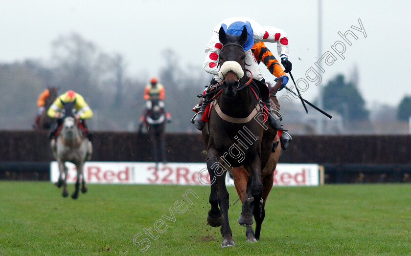 Clan-Des-Obeaux-0007 
 CLAN DES OBEAUX (Harry Cobden) wins The 32Red King George VI Chase
Kempton 26 Dec 2018 - Pic Steven Cargill / Racingfotos.com